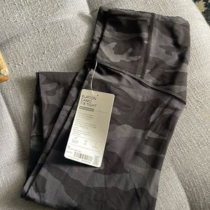 new ATHLETA leggings size small